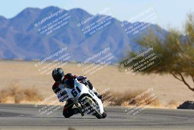 media/Jan-08-2022-SoCal Trackdays (Sat) [[1ec2777125]]/Turn 4 (1145am)/